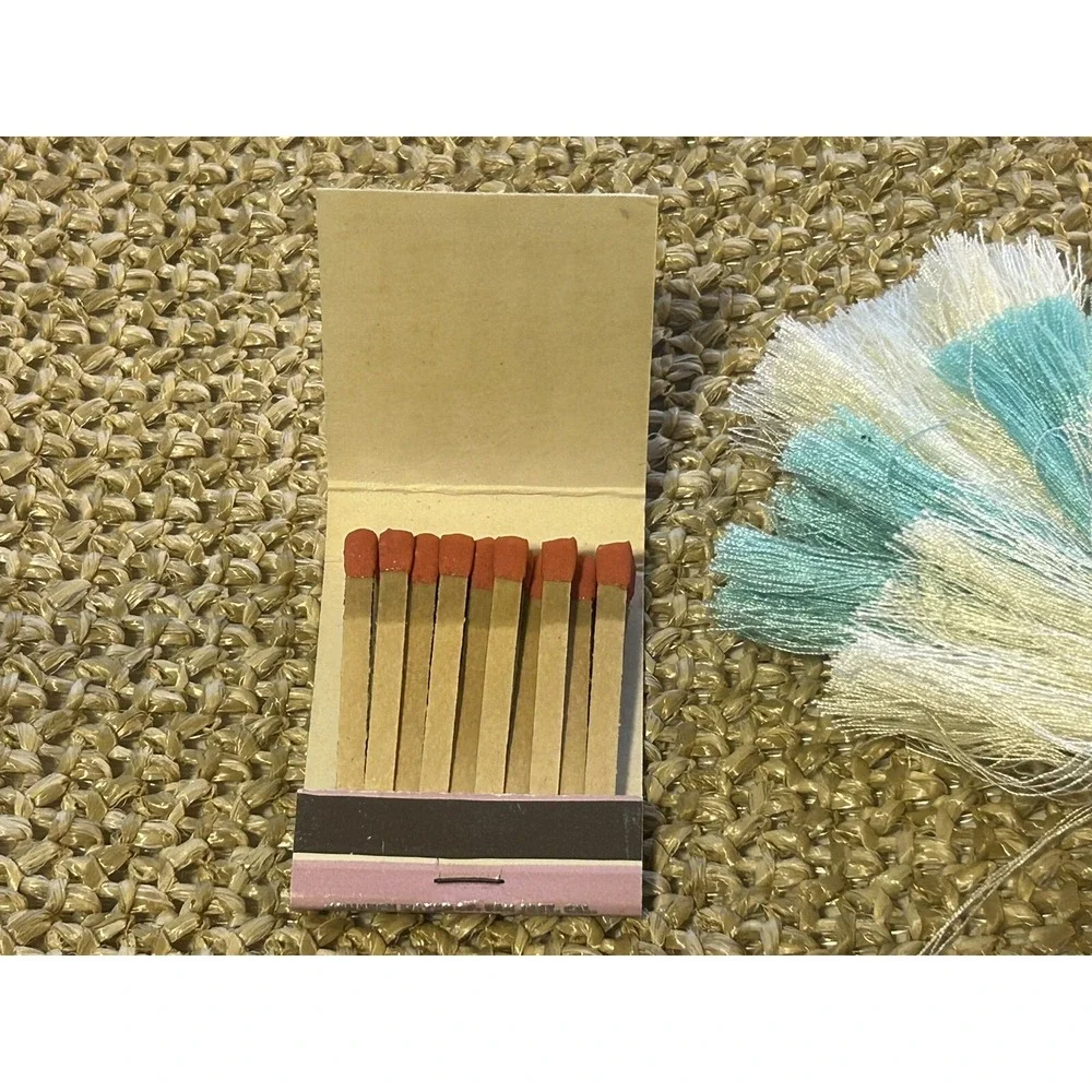 Matchbooks (Lot Of 2) Red Apple Motel - Tonasket, Washington - Okanogan County